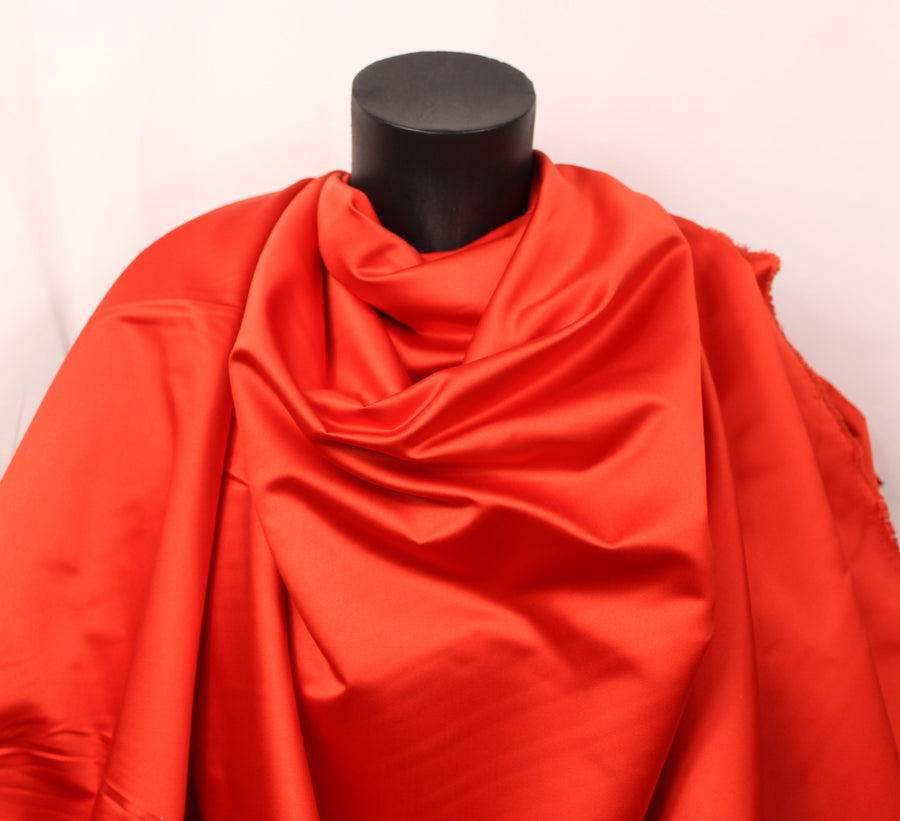 Tissu satin duchesse - orange rouge