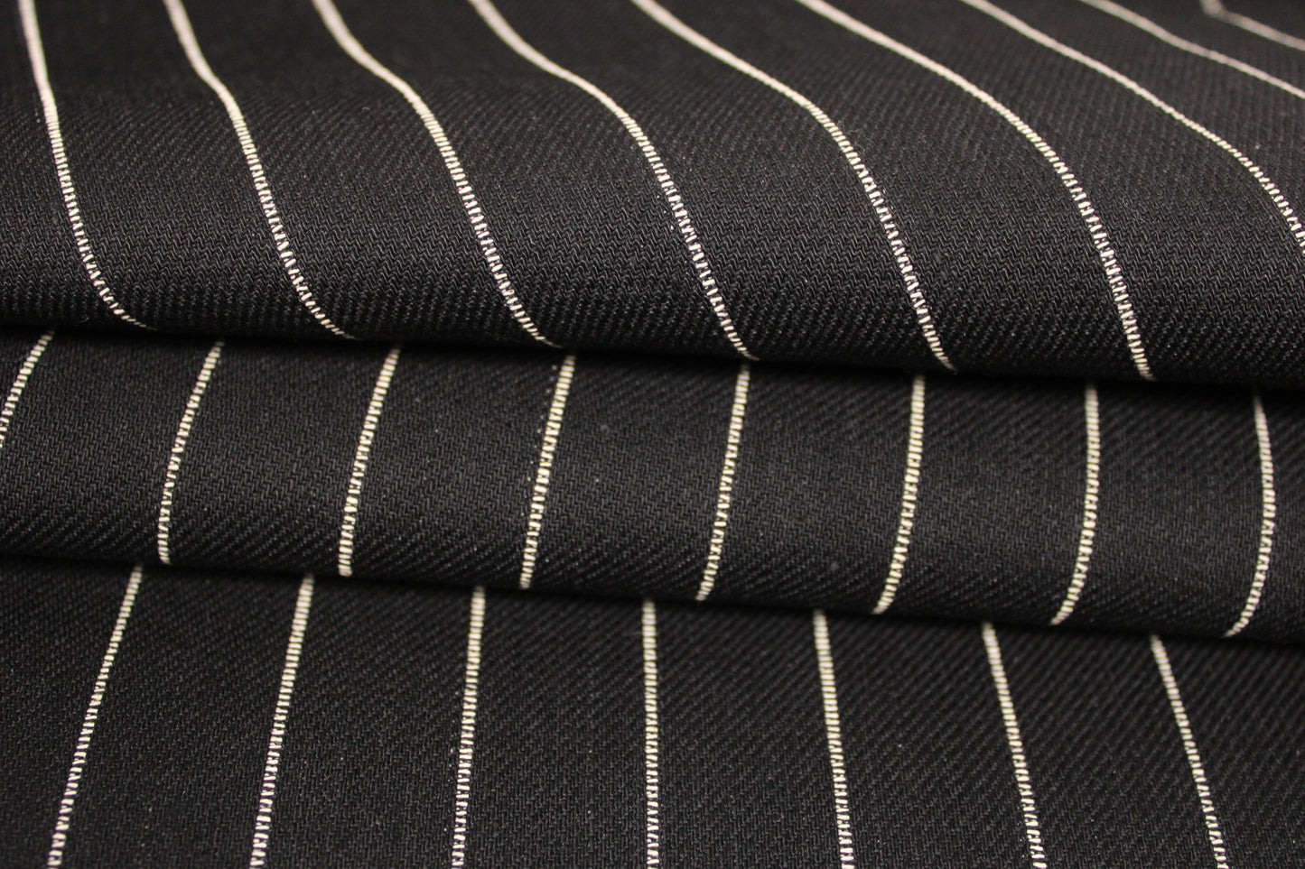 Tissu toile - denim à rayures - noiret blanc - photo 2/5 | So Tissus