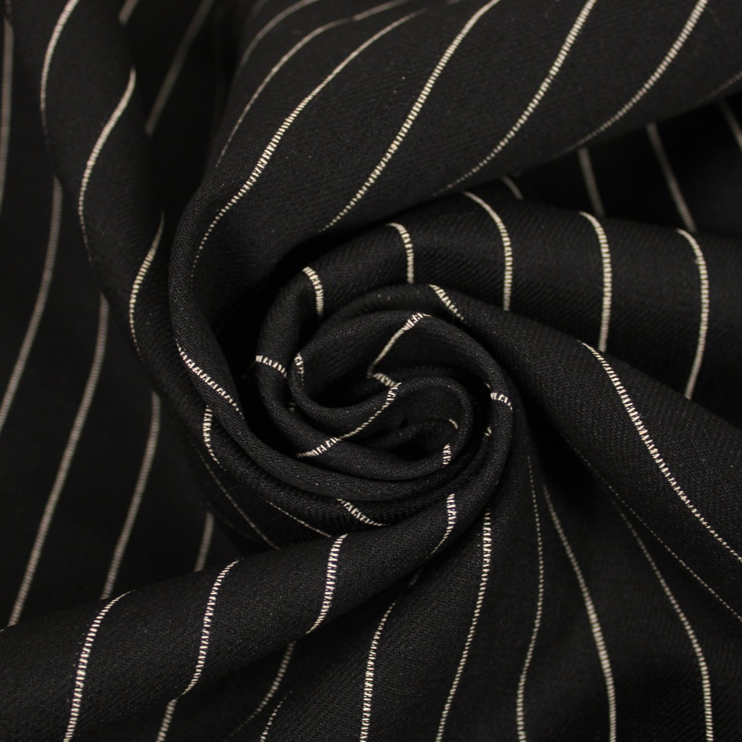 Tissu toile - denim à rayures - noiret blanc - photo 1/5 | So Tissus