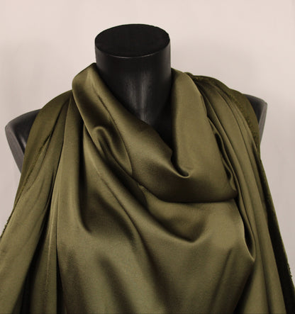 Tissu crêpe envers satin japonais - kaki - photo 4/4 | So Tissus