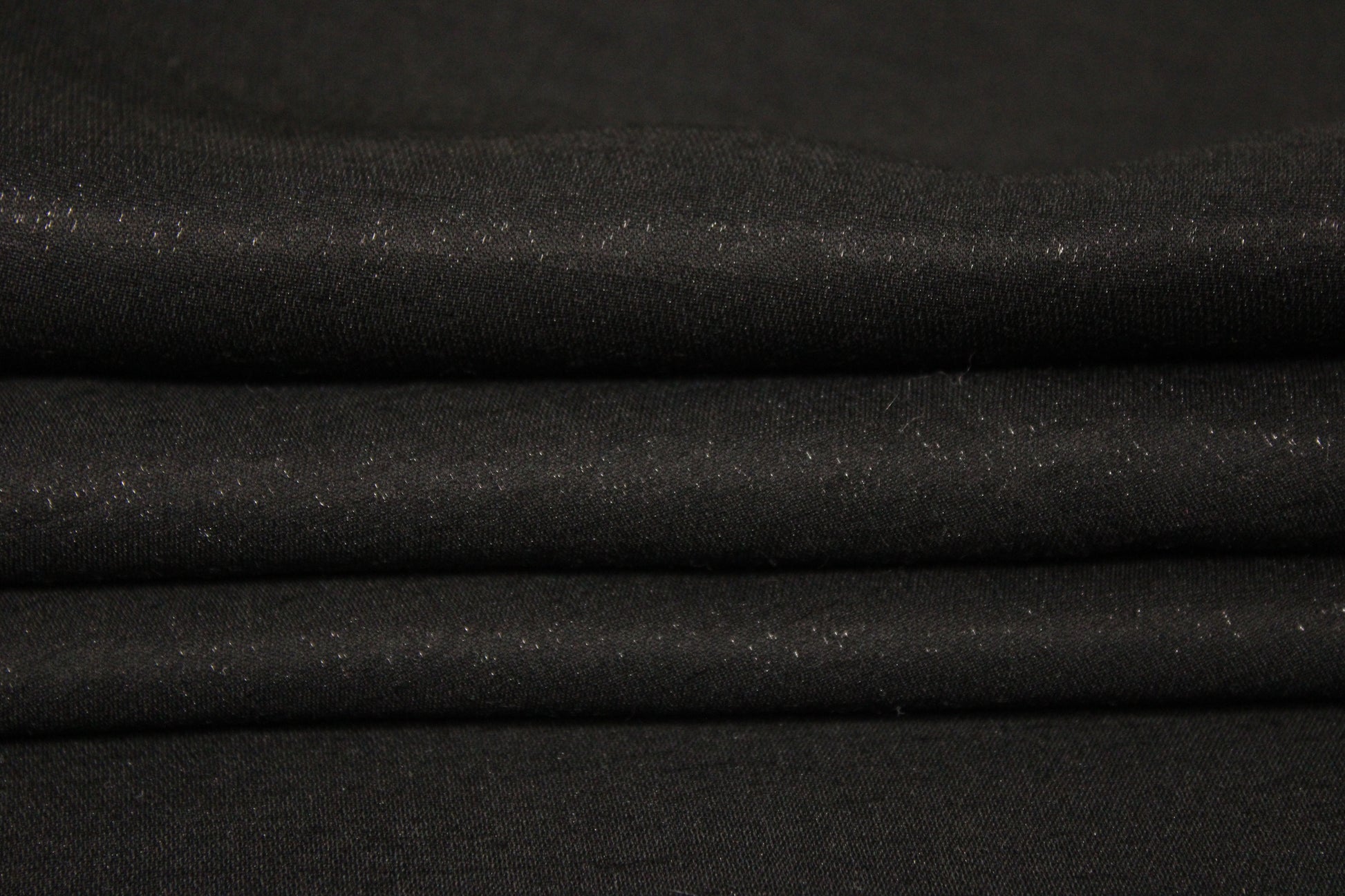Tissu lamé de soie - noir brillant - photo 2/4 | So Tissus