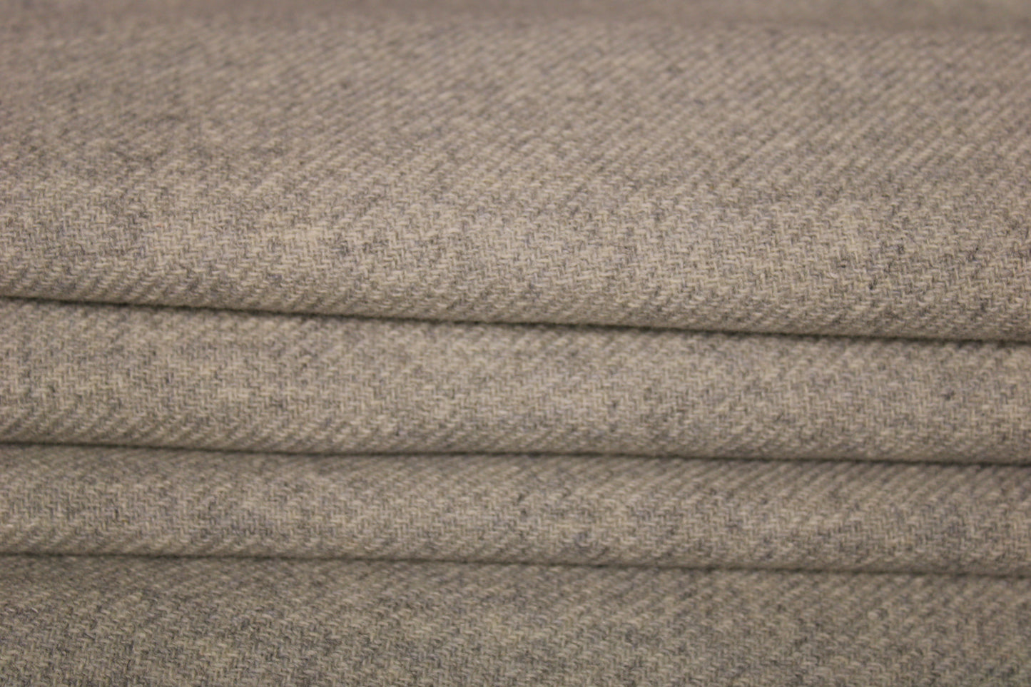 Tissu lainage - ton gris clair - photo 2/4 | So Tissus