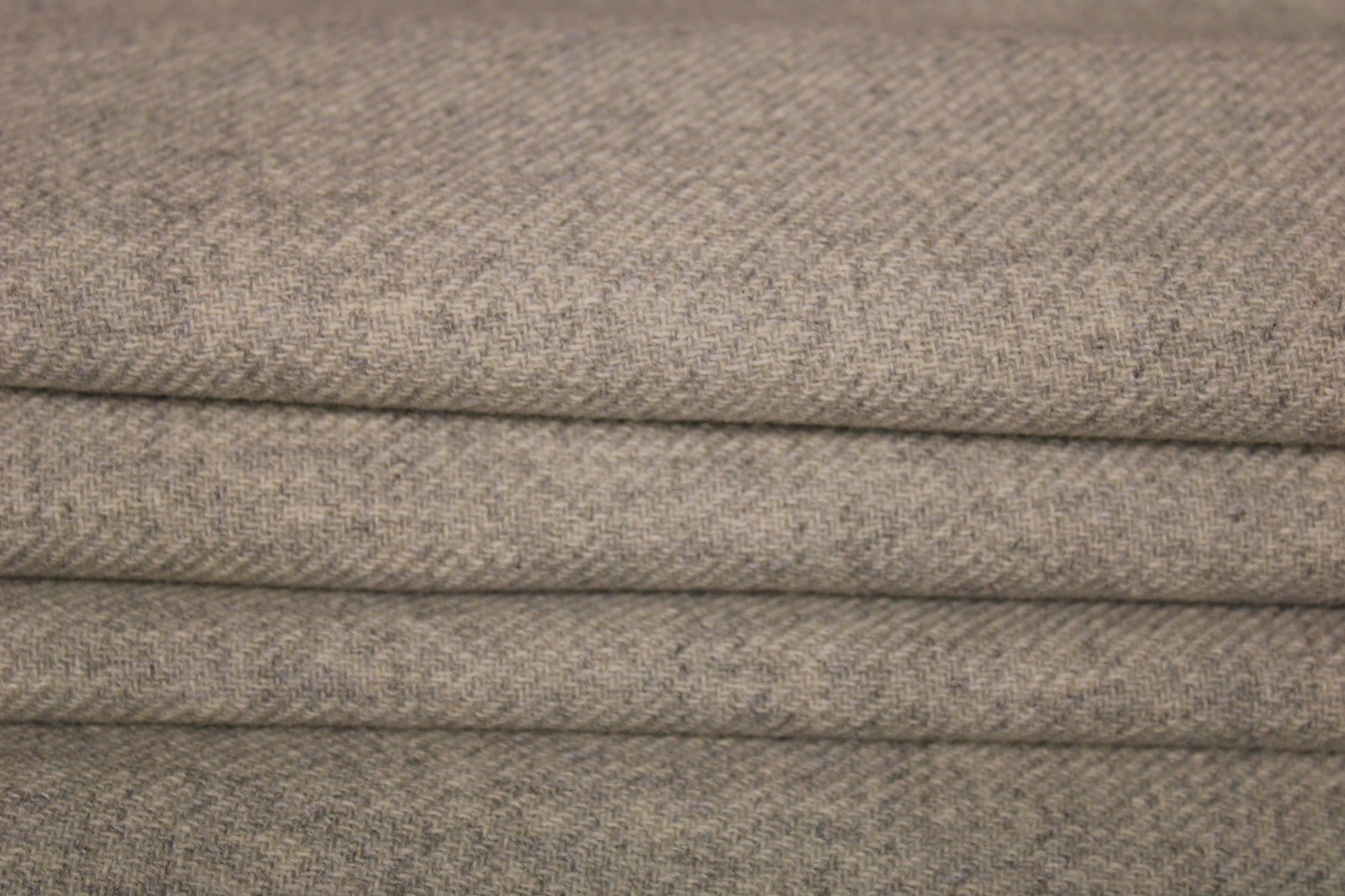 Tissu lainage - ton gris clair - photo 2/4 | So Tissus