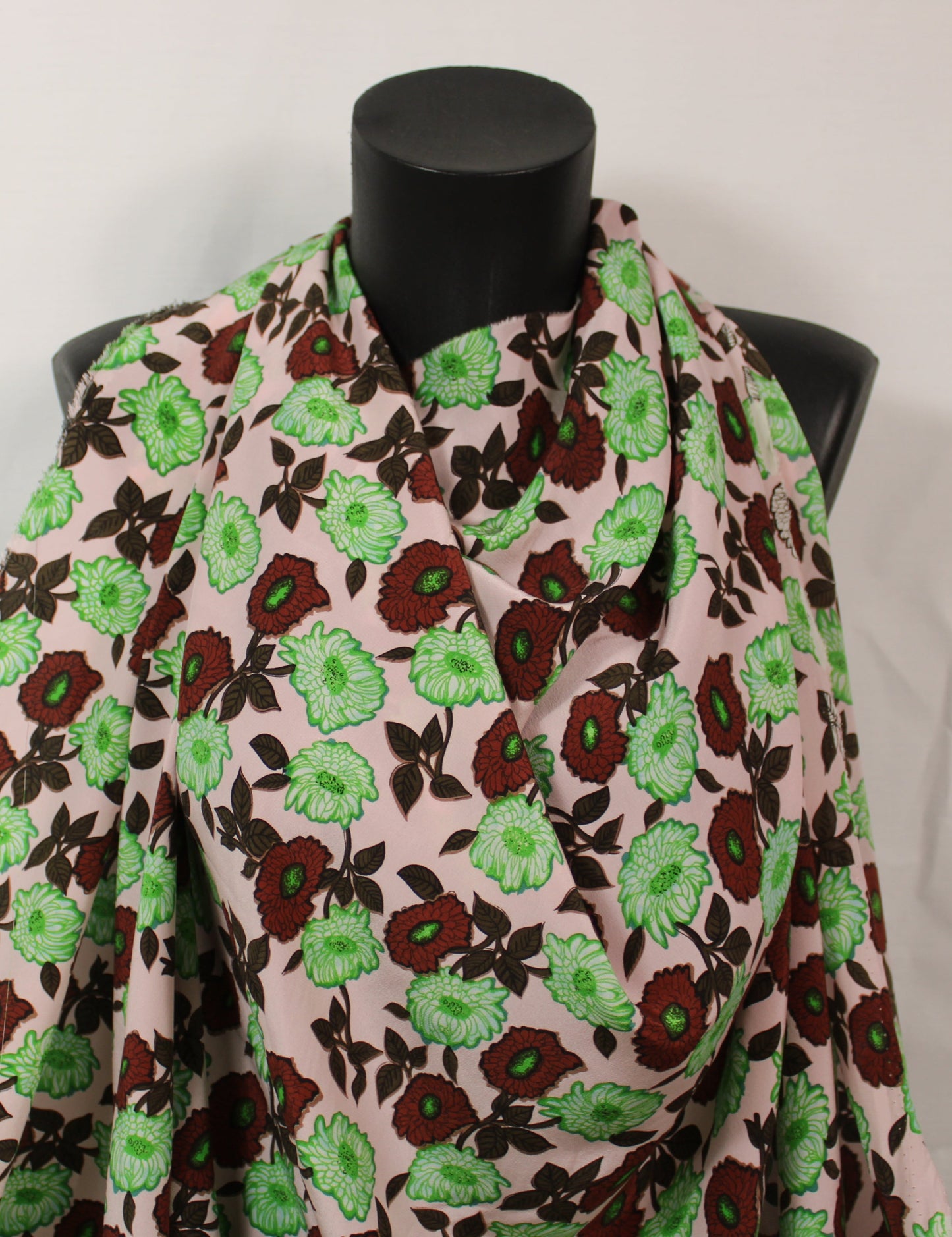 Tissu crêpe de soie 100% - imprimé fleuri - photo 4/5 | So Tissus