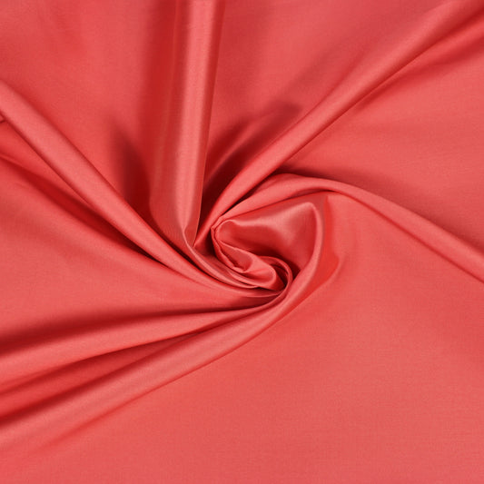 Tissus haute couture. Tissus au mètre pas cher. Tissus pas cher. Acheter tissus au mètre. Tissus français. Tissus de grandes maisons. Tissus haut de gamme. Tissus pour collection. Tissus pour createur. Jeune createur. Laine. Soie. Coton. Lin.