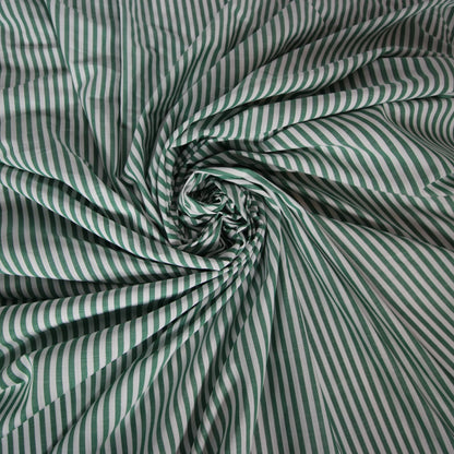 Tissus haute couture. Tissus au mètre pas cher. Tissus pas cher. Acheter tissus au mètre. Tissus français. Tissus de grandes maisons. Tissus haut de gamme. Tissus pour collection. Tissus pour createur. Jeune createur. Laine. Soie. Coton. Lin.