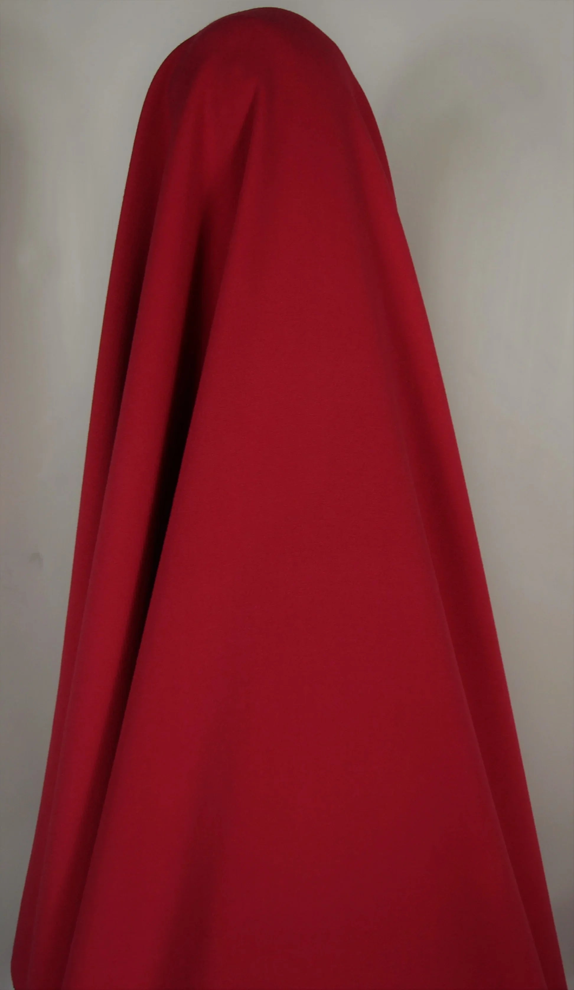 Tissus haute couture. Tissus au mètre pas cher. Tissus pas cher. Acheter tissus au mètre. Tissus français. Tissus de grandes maisons. Tissus haut de gamme. Tissus pour collection. Tissus pour createur. Jeune createur. Laine. Soie. Coton. Lin.