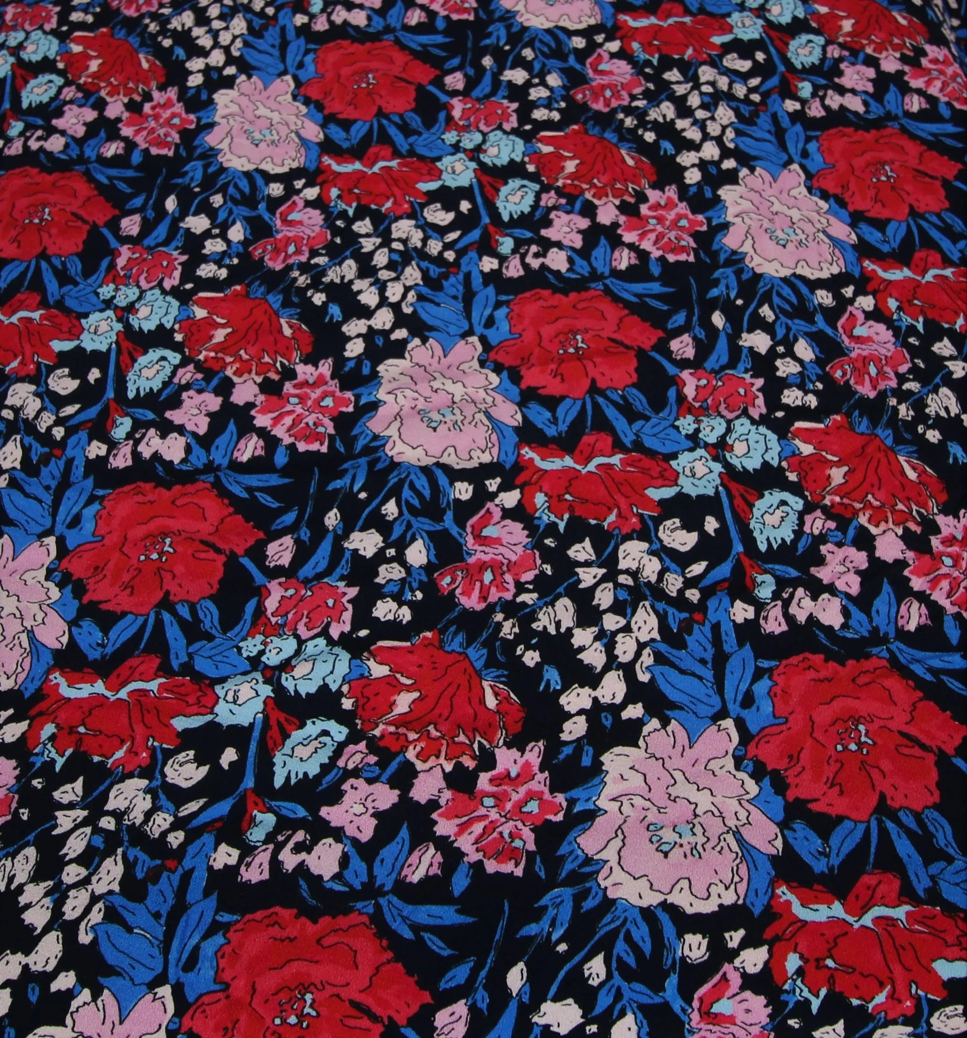 Tissu crêpe viscose imprimé fleuri | Bennytex | Mondial Tissus | Cousette | Tissus de rêve | Tissus.net
