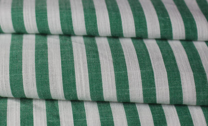 Tissus haute couture. Tissus au mètre pas cher. Tissus pas cher. Acheter tissus au mètre. Tissus français. Tissus de grandes maisons. Tissus haut de gamme. Tissus pour collection. Tissus pour createur. Jeune createur. Laine. Soie. Coton. Lin.
