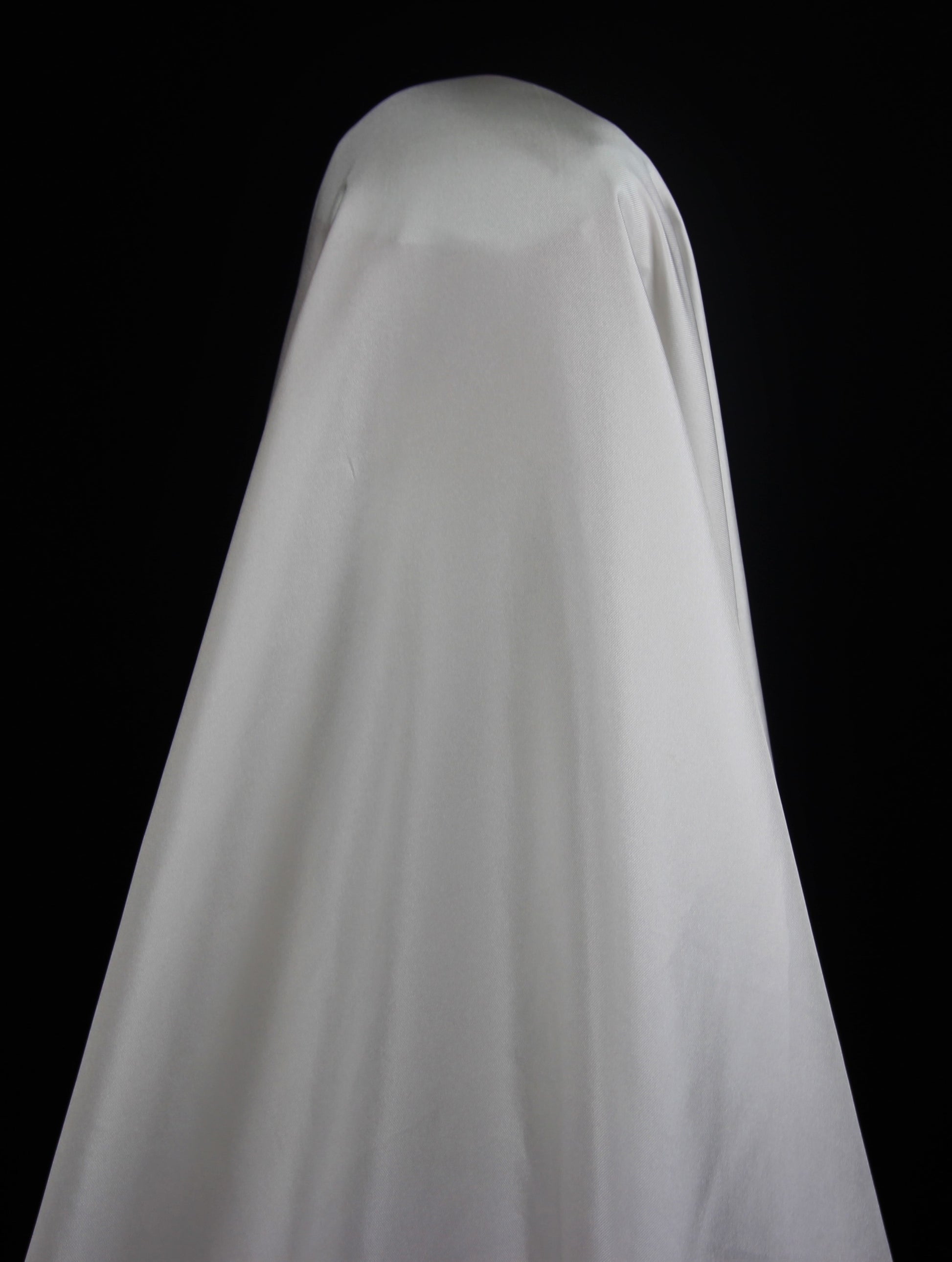Tissu twill de soie - blanc | Bennytex | Mondial Tissus | Cousette | Tissus de rêve | Tissus.net