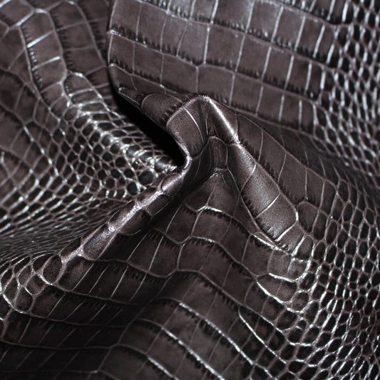 Cuir de vachette - imitation croco - noir | Bennytex | Mondial Tissus | Cousette | Tissus de rêve | Tissus.net