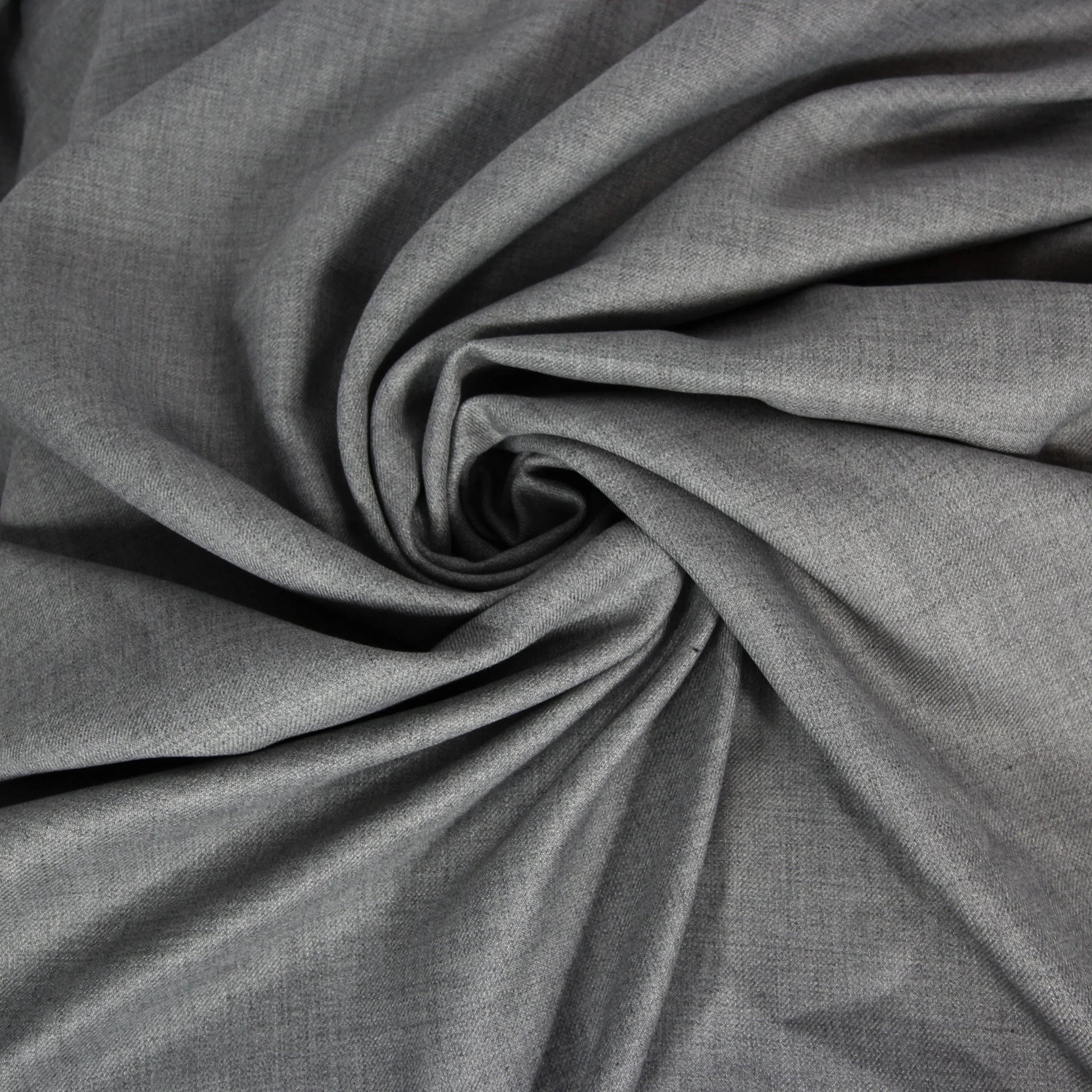 Tissus haute couture. Tissus au mètre pas cher. Tissus pas cher. Acheter tissus au mètre. Tissus français. Tissus de grandes maisons. Tissus haut de gamme. Tissus pour collection. Tissus pour createur. Jeune createur. Laine. Soie. Coton. Lin.