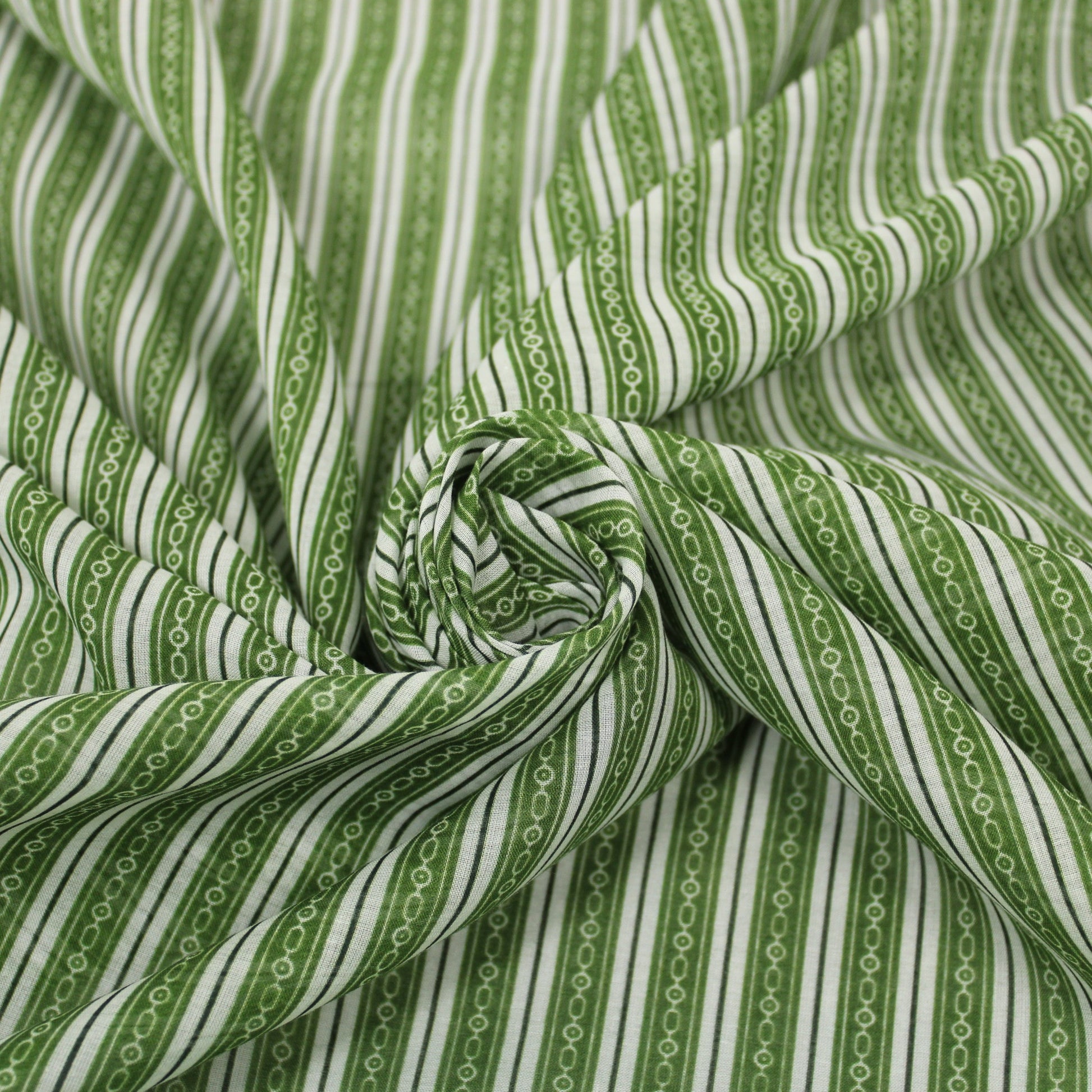 Tissu voile de coton - imprimé rayé - ton vert et blanc - photo 1/5 | So Tissus