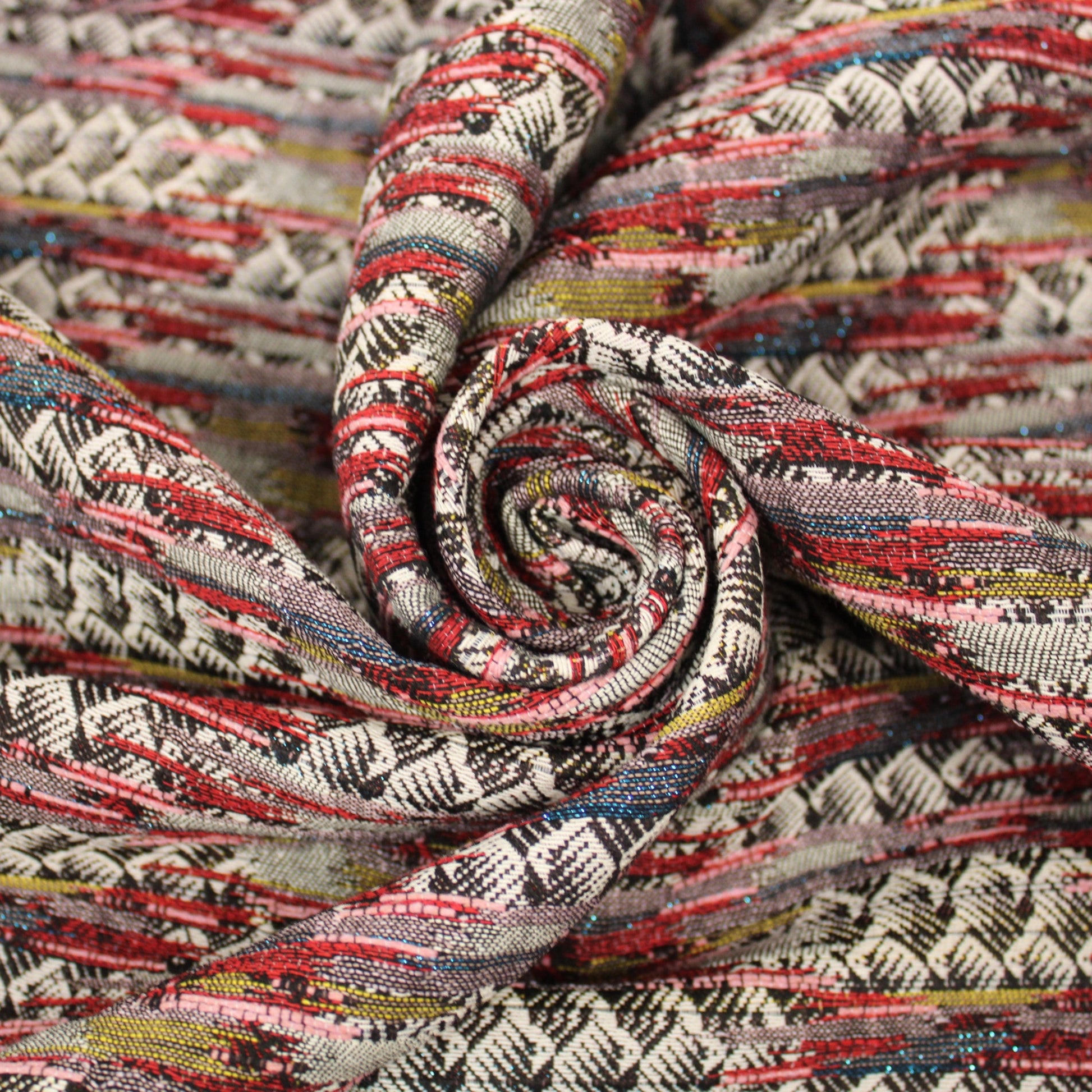 Tissu brocart motif ethnique - multicolore - photo 1/5 | So Tissus