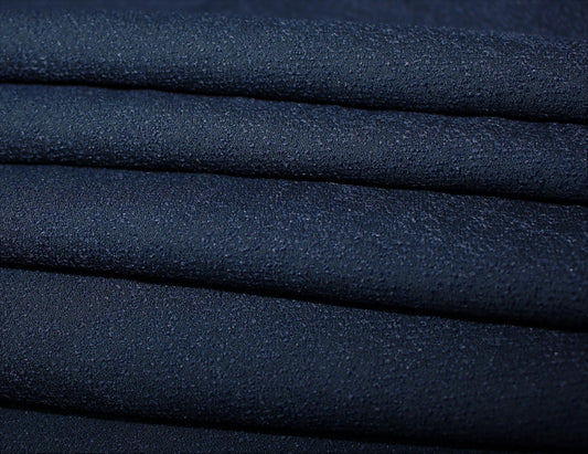 Tissus haute couture. Tissus au mètre pas cher. Tissus pas cher. Acheter tissus au mètre. Tissus français. Tissus de grandes maisons. Tissus haut de gamme. Tissus pour collection. Tissus pour createur. Jeune createur. Laine. Soie. Coton. Lin.
