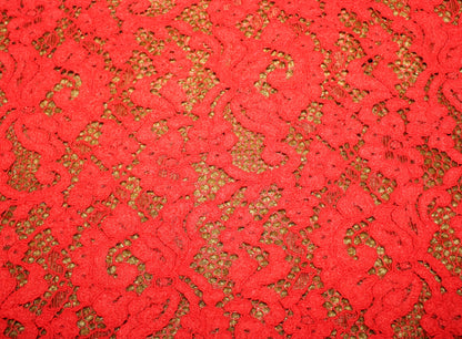 Tissus haute couture. Tissus au mètre pas cher. Tissus pas cher. Acheter tissus au mètre. Tissus français. Tissus de grandes maisons. Tissus haut de gamme. Tissus pour collection. Tissus pour createur. Jeune createur. Laine. Soie. Coton. Lin.