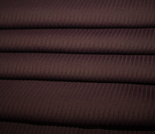 Tissus haute couture. Tissus au mètre pas cher. Tissus pas cher. Acheter tissus au mètre. Tissus français. Tissus de grandes maisons. Tissus haut de gamme. Tissus pour collection. Tissus pour createur. Jeune createur. Laine. Soie. Coton. Lin.