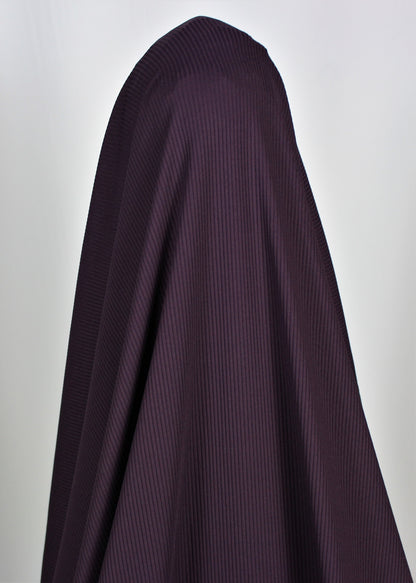 Tissus haute couture. Tissus au mètre pas cher. Tissus pas cher. Acheter tissus au mètre. Tissus français. Tissus de grandes maisons. Tissus haut de gamme. Tissus pour collection. Tissus pour createur. Jeune createur. Laine. Soie. Coton. Lin.