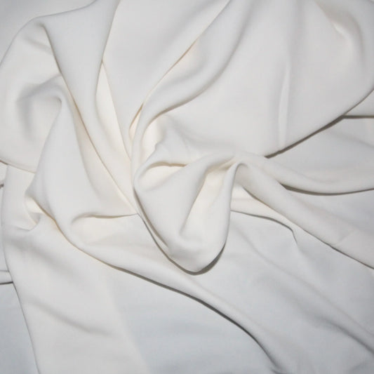 Tissus haute couture. Tissus au mètre pas cher. Tissus pas cher. Acheter tissus au mètre. Tissus français. Tissus de grandes maisons. Tissus haut de gamme. Tissus pour collection. Tissus pour createur. Jeune createur. Laine. Soie. Coton. Lin.