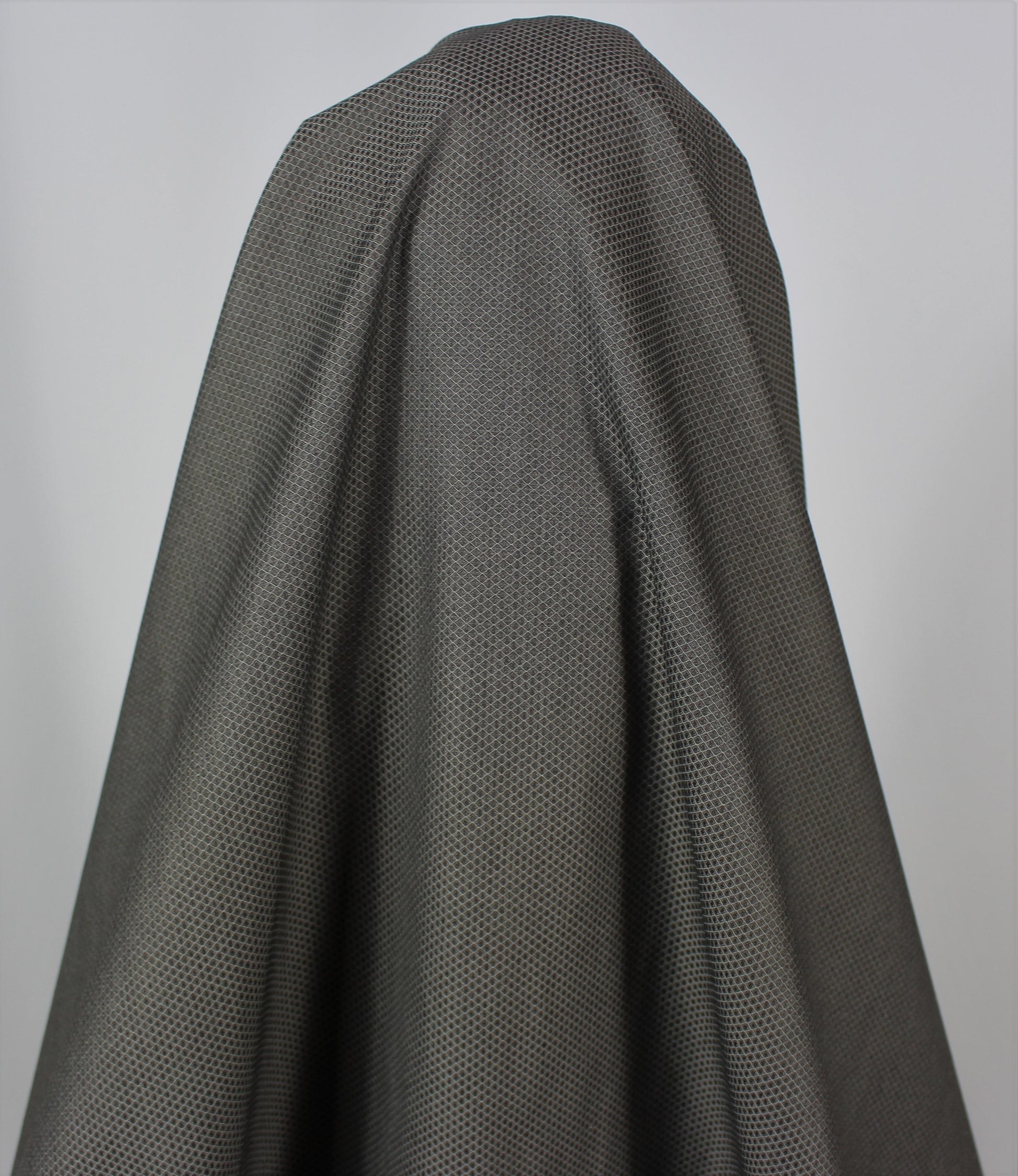 So Tissus - Tissu toile polyamide - gris | Bennytex | Mondial Tissus | Cousette | Tissus de rêve | Tissus.net