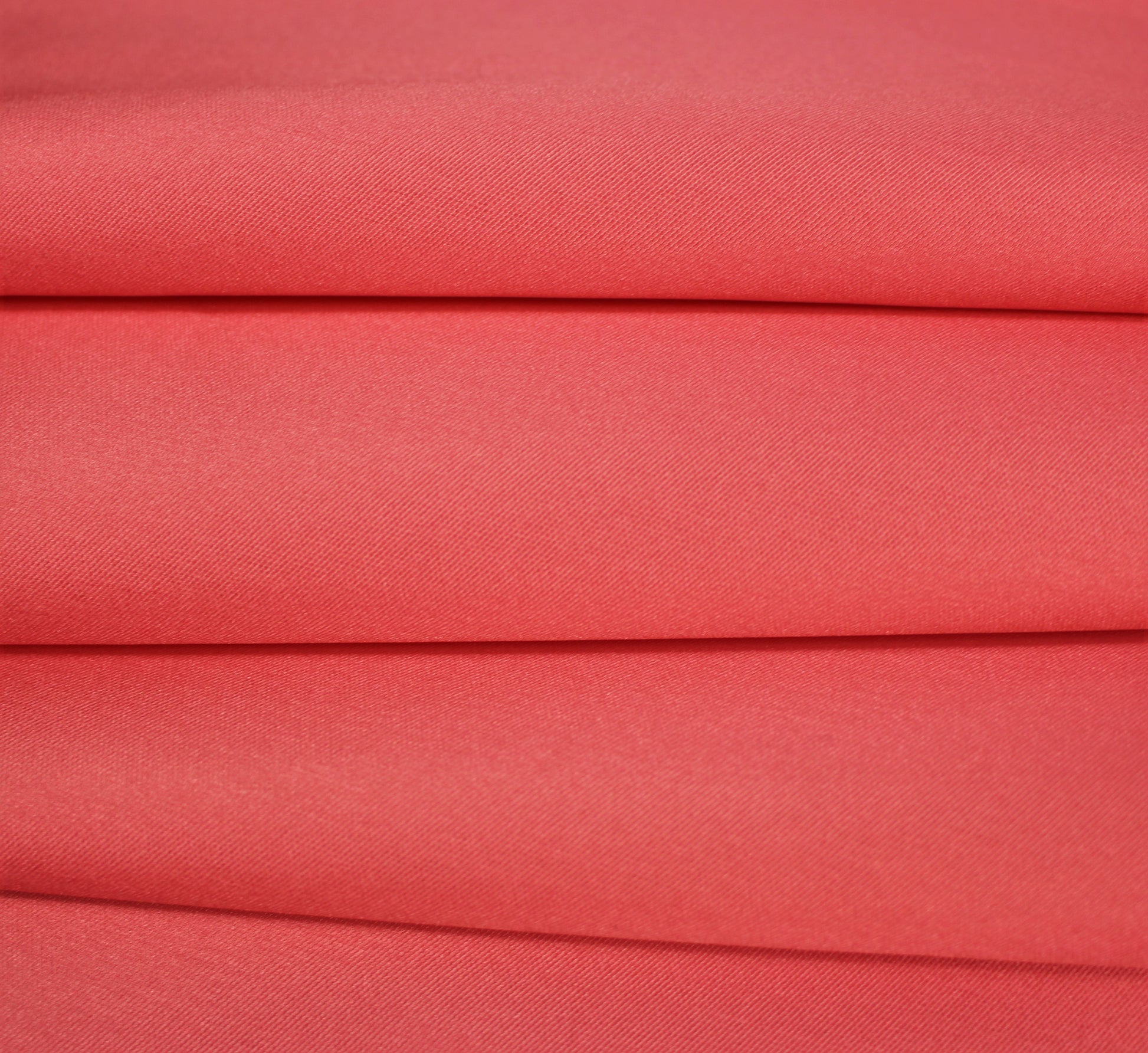 Tissus haute couture. Tissus au mètre pas cher. Tissus pas cher. Acheter tissus au mètre. Tissus français. Tissus de grandes maisons. Tissus haut de gamme. Tissus pour collection. Tissus pour createur. Jeune createur. Laine. Soie. Coton. Lin.