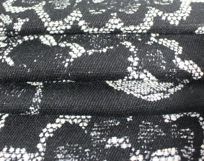 Tissus haute couture. Tissus au mètre pas cher. Tissus pas cher. Acheter tissus au mètre. Tissus français. Tissus de grandes maisons. Tissus haut de gamme. Tissus pour collection. Tissus pour createur. Jeune createur. Laine. Soie. Coton. Lin.