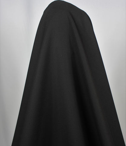 Tissus haute couture. Tissus au mètre pas cher. Tissus pas cher. Acheter tissus au mètre. Tissus français. Tissus de grandes maisons. Tissus haut de gamme. Tissus pour collection. Tissus pour createur. Jeune createur. Laine. Soie. Coton. Lin.