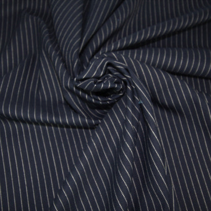 Tissus haute couture. Tissus au mètre pas cher. Tissus pas cher. Acheter tissus au mètre. Tissus français. Tissus de grandes maisons. Tissus haut de gamme. Tissus pour collection. Tissus pour createur. Jeune createur. Laine. Soie. Coton. Lin.