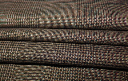 Tissus haute couture. Tissus au mètre pas cher. Tissus pas cher. Acheter tissus au mètre. Tissus français. Tissus de grandes maisons. Tissus haut de gamme. Tissus pour collection. Tissus pour createur. Jeune createur. Laine. Soie. Coton. Lin.