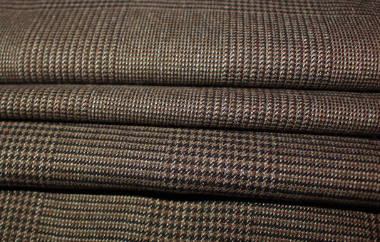 Tissus haute couture. Tissus au mètre pas cher. Tissus pas cher. Acheter tissus au mètre. Tissus français. Tissus de grandes maisons. Tissus haut de gamme. Tissus pour collection. Tissus pour createur. Jeune createur. Laine. Soie. Coton. Lin.