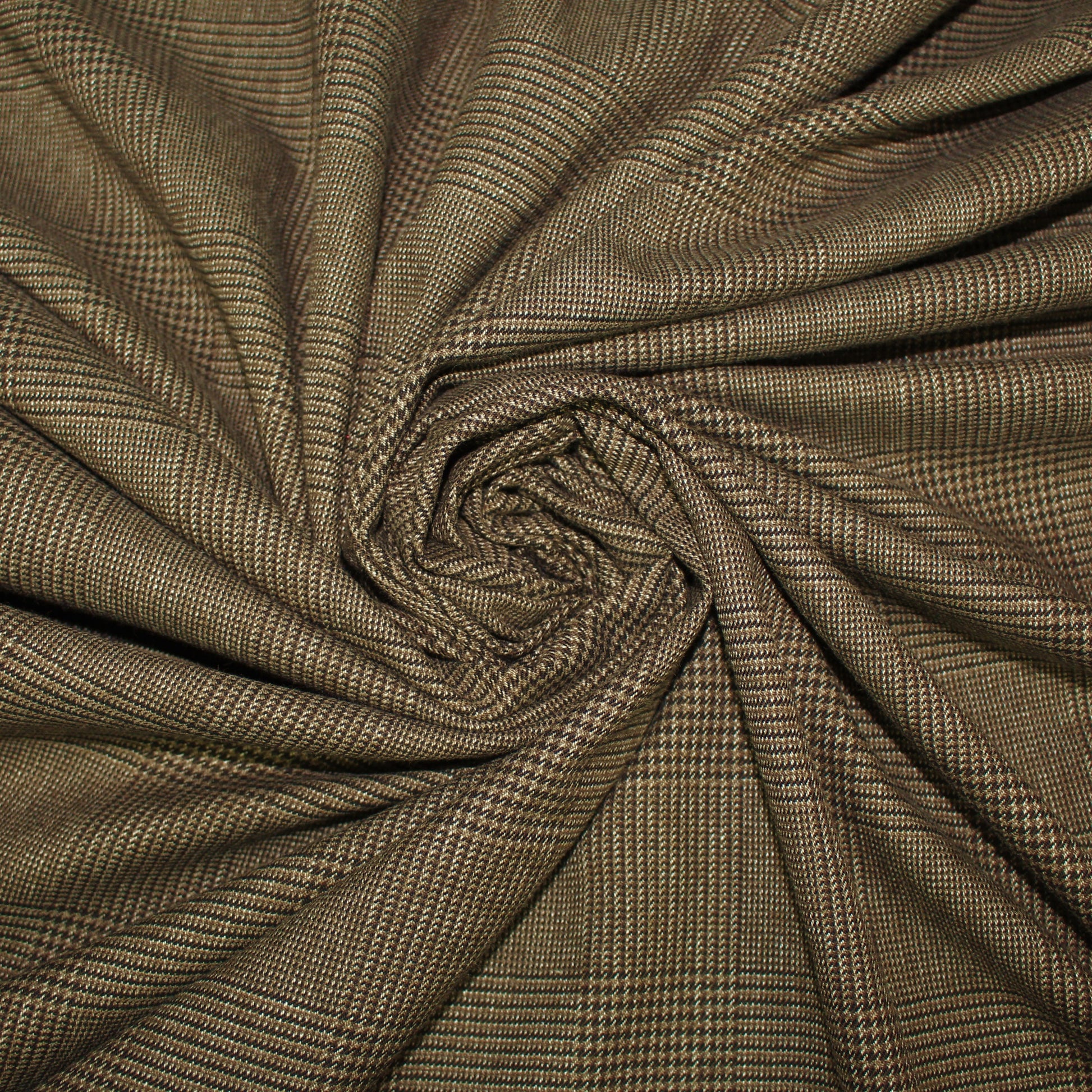 Tissus haute couture. Tissus au mètre pas cher. Tissus pas cher. Acheter tissus au mètre. Tissus français. Tissus de grandes maisons. Tissus haut de gamme. Tissus pour collection. Tissus pour createur. Jeune createur. Laine. Soie. Coton. Lin.