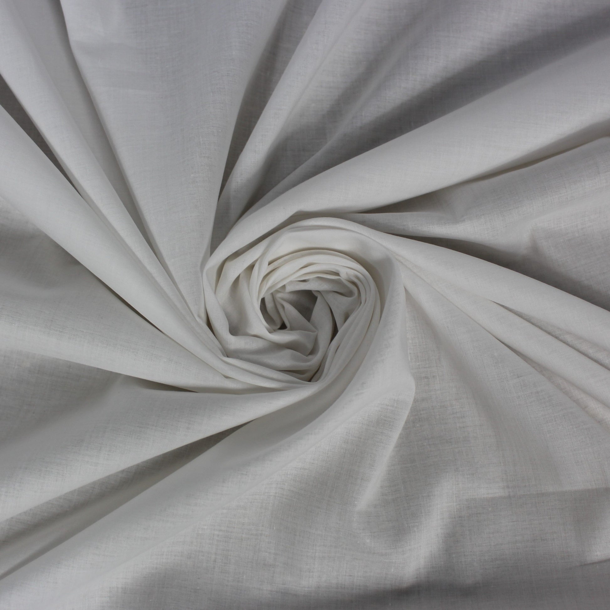 Tissu voile de coton - blanc | Bennytex | Mondial Tissus | Cousette | Tissus de rêve | Tissus.net