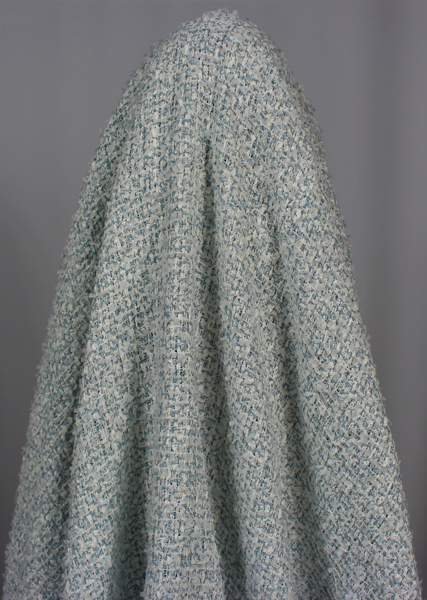 Tissu tweed laine et coton - bleu ciel et blanc | Bennytex | Mondial Tissus | Cousette | Tissus de rêve | Tissus.net