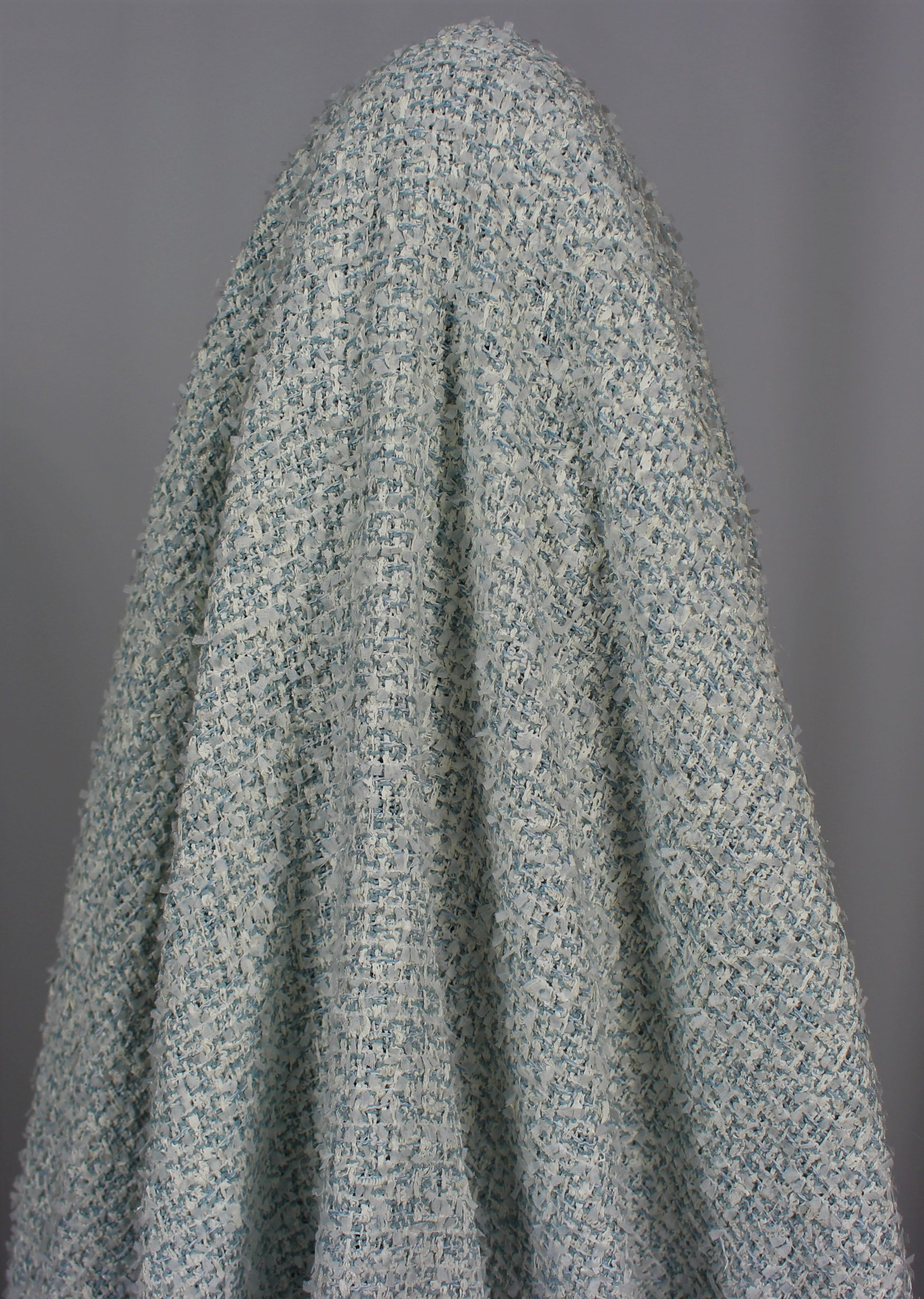 Tissu tweed laine et coton - bleu ciel et blanc | Bennytex | Mondial Tissus | Cousette | Tissus de rêve | Tissus.net