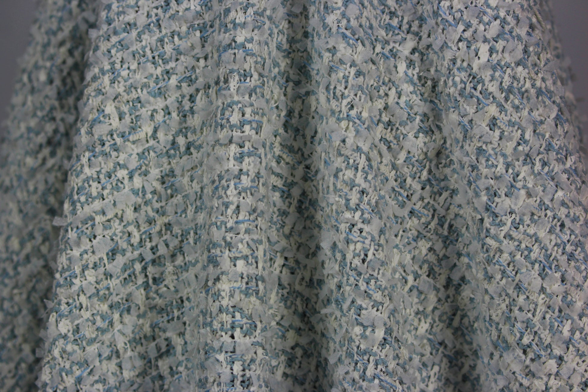 Tissu tweed laine et coton - bleu ciel et blanc | Bennytex | Mondial Tissus | Cousette | Tissus de rêve | Tissus.net