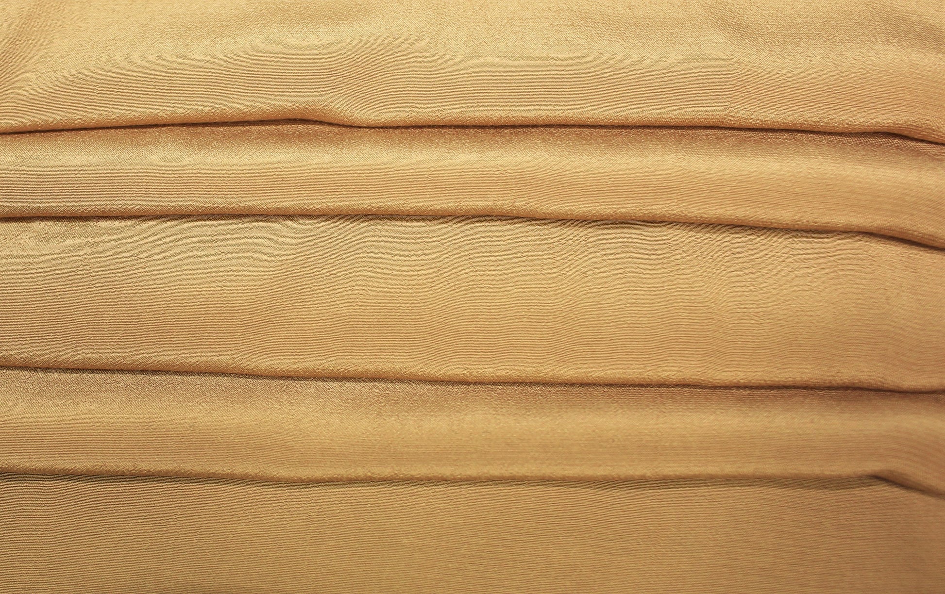 Tissus haute couture. Tissus au mètre pas cher. Tissus pas cher. Acheter tissus au mètre. Tissus français. Tissus de grandes maisons. Tissus haut de gamme. Tissus pour collection. Tissus pour createur. Jeune createur. Laine. Soie. Coton. Lin.