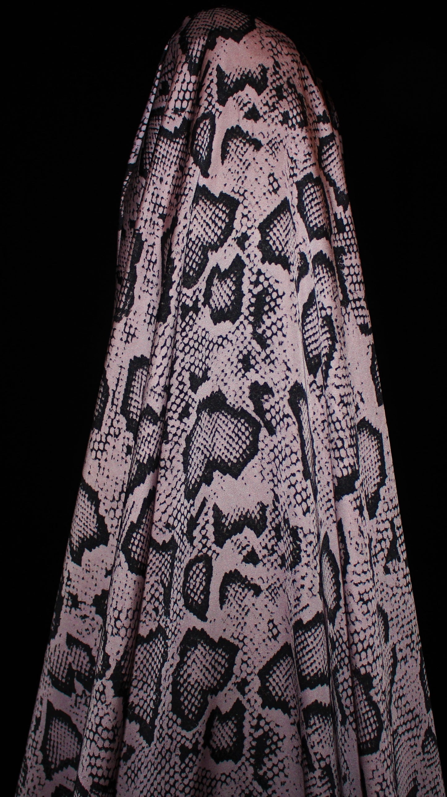 Tissu satin - imprimé reptile - photo 3/5 | So Tissus