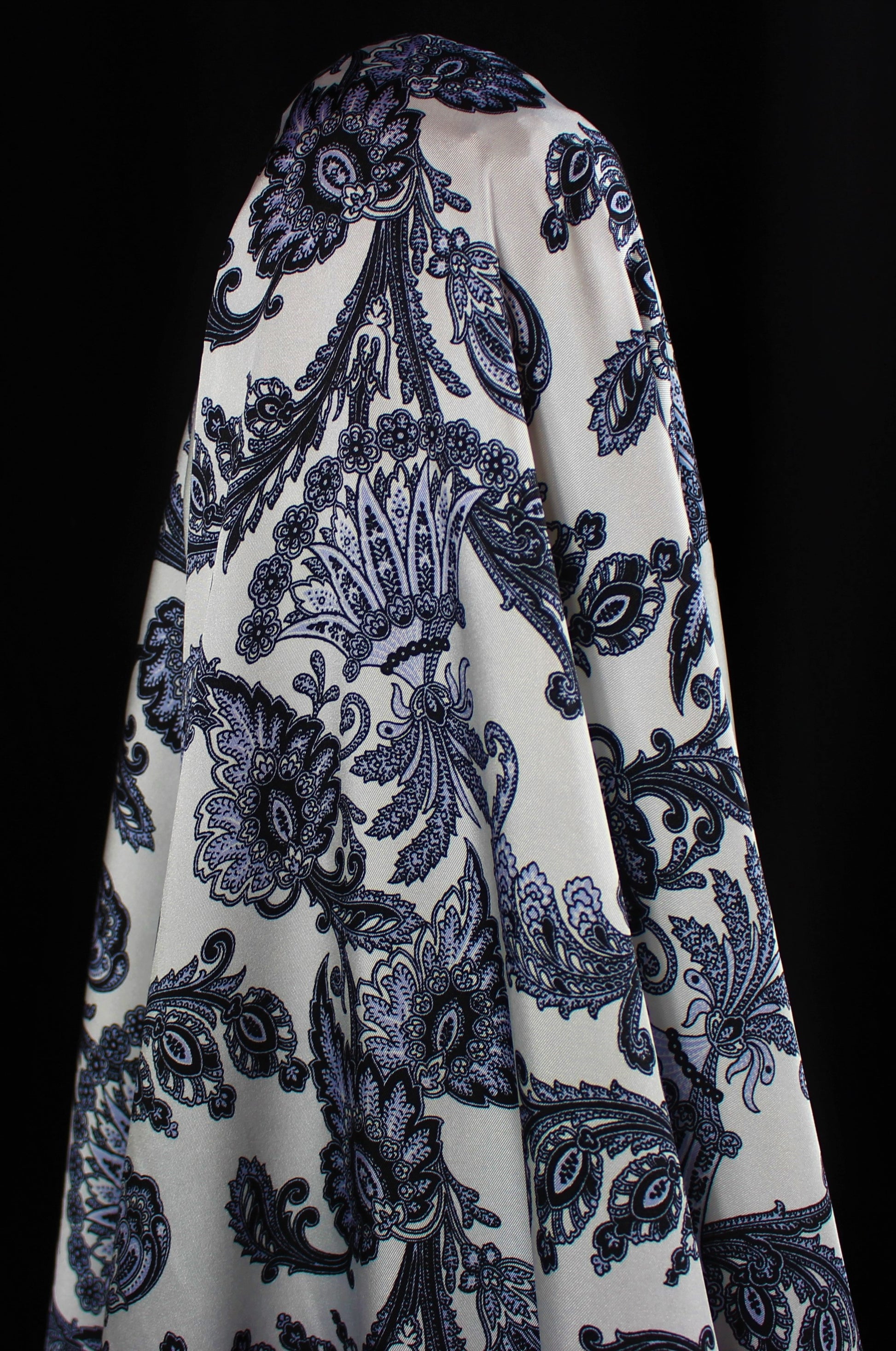 Tissu twill polyester imprimé cachemire - photo 3/4 | So Tissus