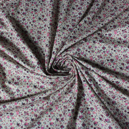 Tissus haute couture. Tissus au mètre pas cher. Tissus pas cher. Acheter tissus au mètre. Tissus français. Tissus de grandes maisons. Tissus haut de gamme. Tissus pour collection. Tissus pour createur. Jeune createur. Laine. Soie. Coton. Lin.