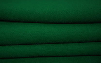 Tissus haute couture. Tissus au mètre pas cher. Tissus pas cher. Acheter tissus au mètre. Tissus français. Tissus de grandes maisons. Tissus haut de gamme. Tissus pour collection. Tissus pour createur. Jeune createur. Laine. Soie. Coton. Lin.