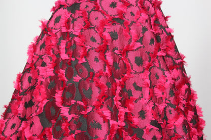 Tissus haute couture. Tissus au mètre pas cher. Tissus pas cher. Acheter tissus au mètre. Tissus français. Tissus de grandes maisons. Tissus haut de gamme. Tissus pour collection. Tissus pour createur. Jeune createur. Laine. Soie. Coton. Lin.