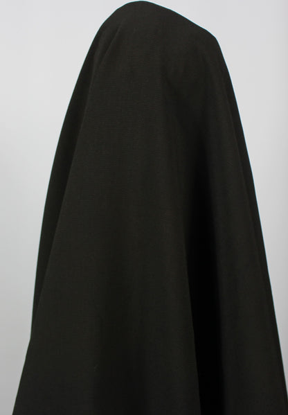 Tissus haute couture. Tissus au mètre pas cher. Tissus pas cher. Acheter tissus au mètre. Tissus français. Tissus de grandes maisons. Tissus haut de gamme. Tissus pour collection. Tissus pour createur. Jeune createur. Laine. Soie. Coton. Lin.