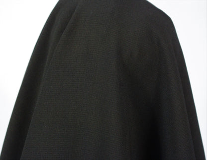Tissus haute couture. Tissus au mètre pas cher. Tissus pas cher. Acheter tissus au mètre. Tissus français. Tissus de grandes maisons. Tissus haut de gamme. Tissus pour collection. Tissus pour createur. Jeune createur. Laine. Soie. Coton. Lin.