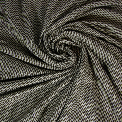 Tissus haute couture. Tissus au mètre pas cher. Tissus pas cher. Acheter tissus au mètre. Tissus français. Tissus de grandes maisons. Tissus haut de gamme. Tissus pour collection. Tissus pour createur. Jeune createur. Laine. Soie. Coton. Lin.