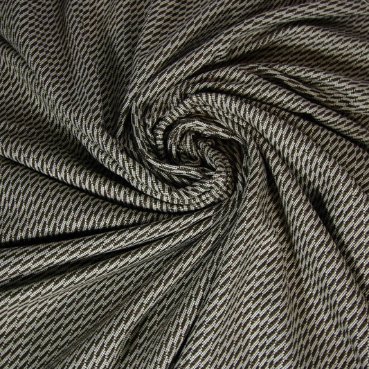 Tissus haute couture. Tissus au mètre pas cher. Tissus pas cher. Acheter tissus au mètre. Tissus français. Tissus de grandes maisons. Tissus haut de gamme. Tissus pour collection. Tissus pour createur. Jeune createur. Laine. Soie. Coton. Lin.