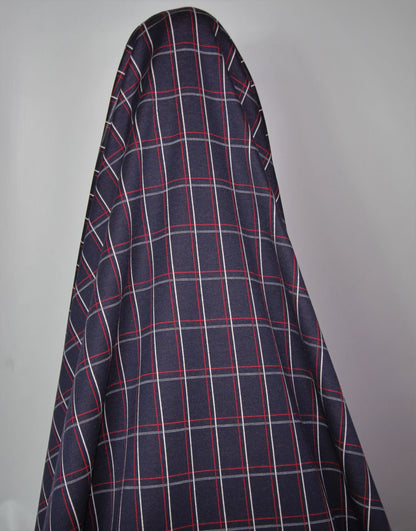 Tissus haute couture. Tissus au mètre pas cher. Tissus pas cher. Acheter tissus au mètre. Tissus français. Tissus de grandes maisons. Tissus haut de gamme. Tissus pour collection. Tissus pour createur. Jeune createur. Laine. Soie. Coton. Lin.