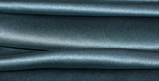 Tissu satin de soie 100% - bleu canard | Bennytex | Mondial Tissus | Cousette | Tissus de rêve | Tissus.net
