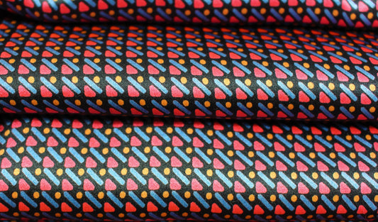 Tissu satin de soie 100% - imprimé géométrique | Bennytex | Mondial Tissus | Cousette | Tissus de rêve | Tissus.net