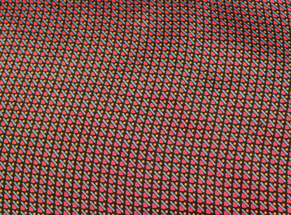 Tissu satin de soie 100% - imprimé géométrique | Bennytex | Mondial Tissus | Cousette | Tissus de rêve | Tissus.net