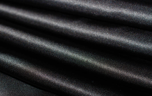 Tissu satin de soie 100% - noir | Bennytex | Mondial Tissus | Cousette | Tissus de rêve | Tissus.net